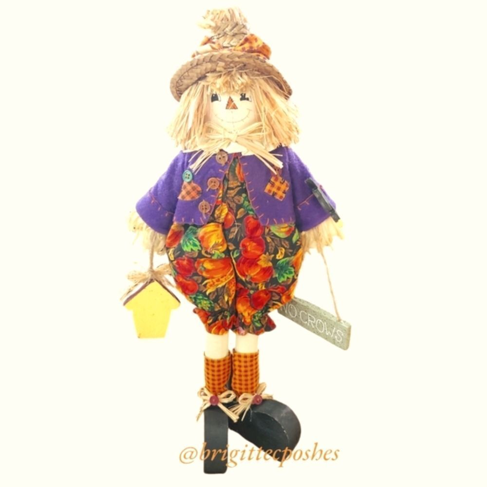 THANKSGIVING FALL 20" in. Scarecrow Straw Doll